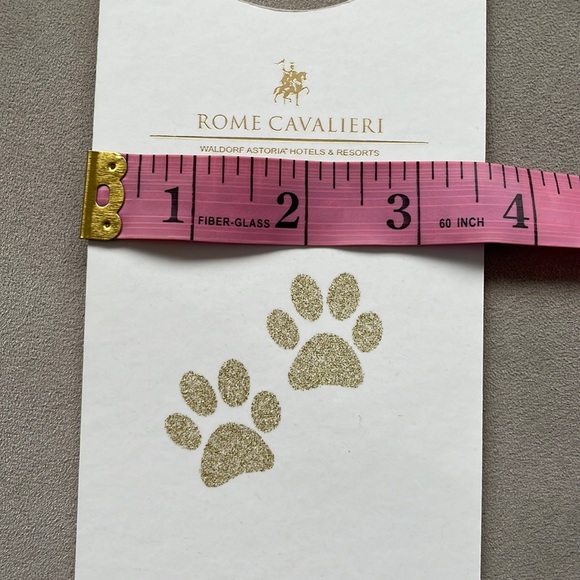 PET IN ROOM - “Do Not Disturb” Rome Cavalieri hotel door hanger - Picture 8 of 12